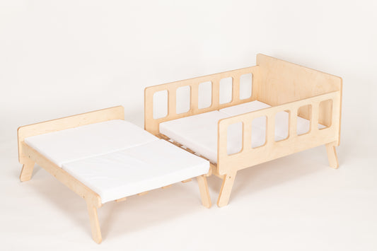 Montessori Kinderbett 2-in-1 mit Matratze – ausziehbar und platzsparend
