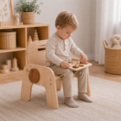 Mitwachsender Kinderstuhl aus Holz mit drei verstellbaren Sitzhöhen