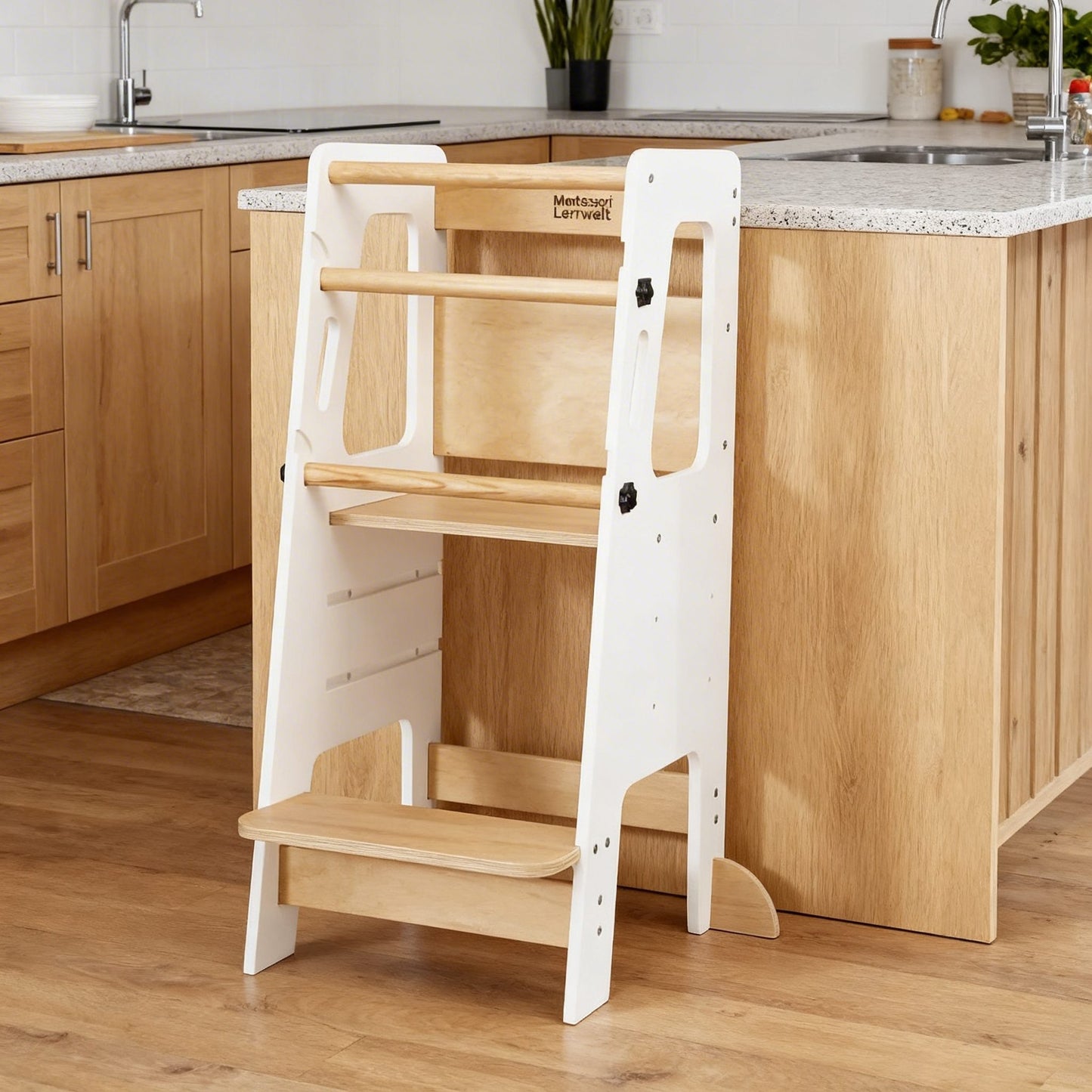 Tour d’apprentissage Montessori classique en bois massif – Blanche ou grise