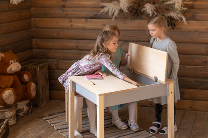 Montessori-børnebord med opbevaring og skammel – skrivebordssæt i træ til børn