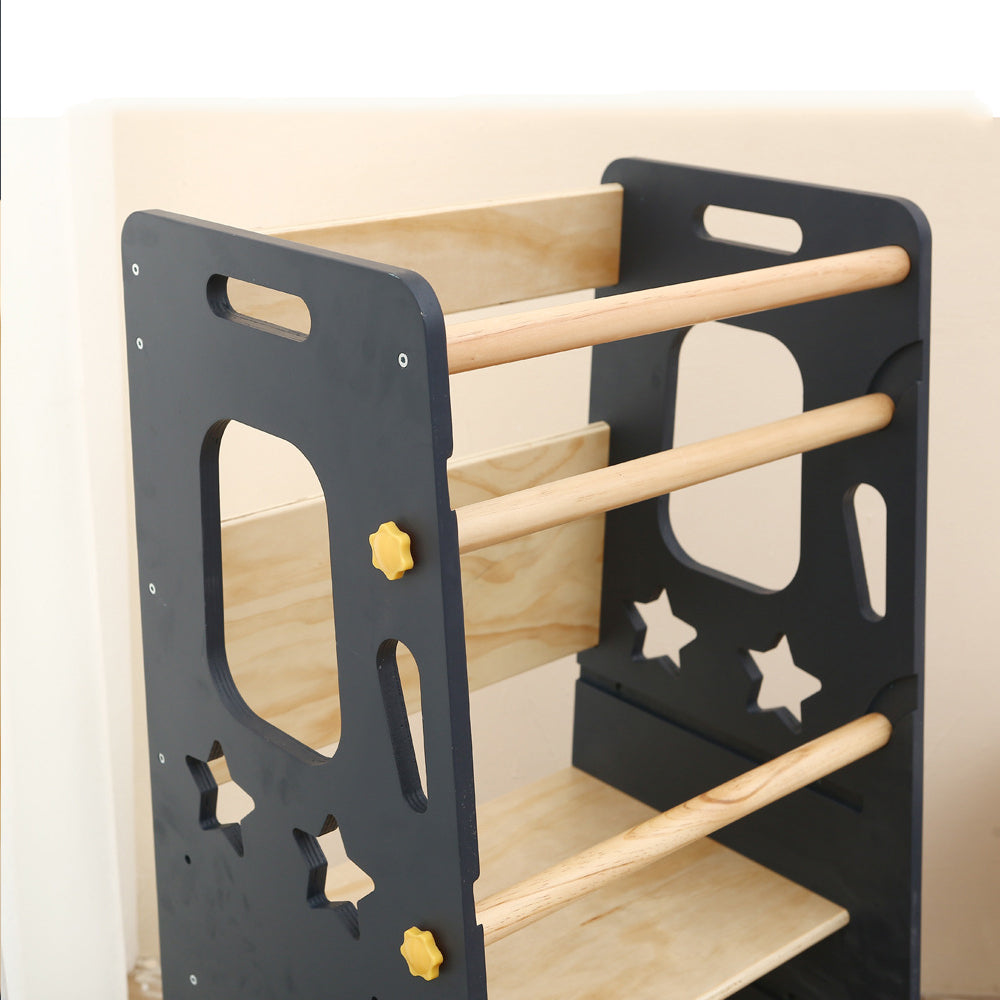 Montessori Lernturm für Kleinkinder mit Stern-Ausschnitten in Grau und Naturholz, verstellbarer Plattform und Sicherheitsgeländern
