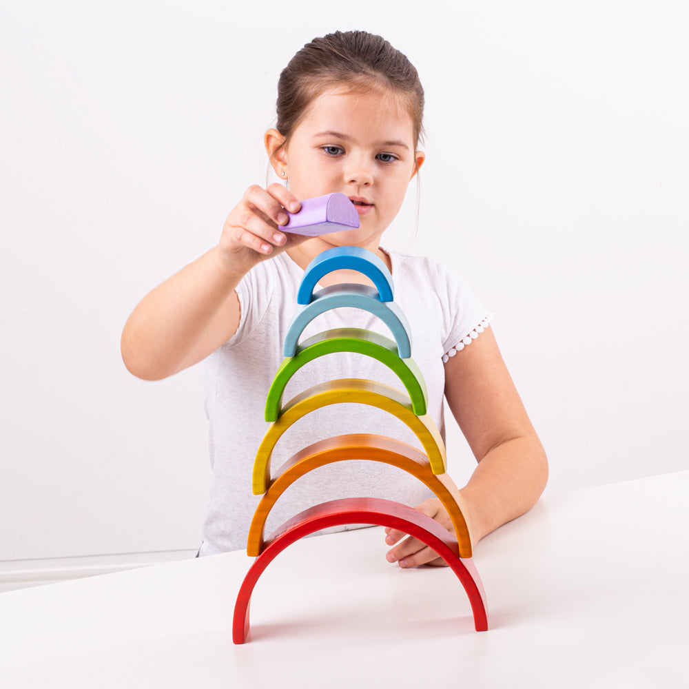 Montessori-stablelegetøj – regnbue i træ