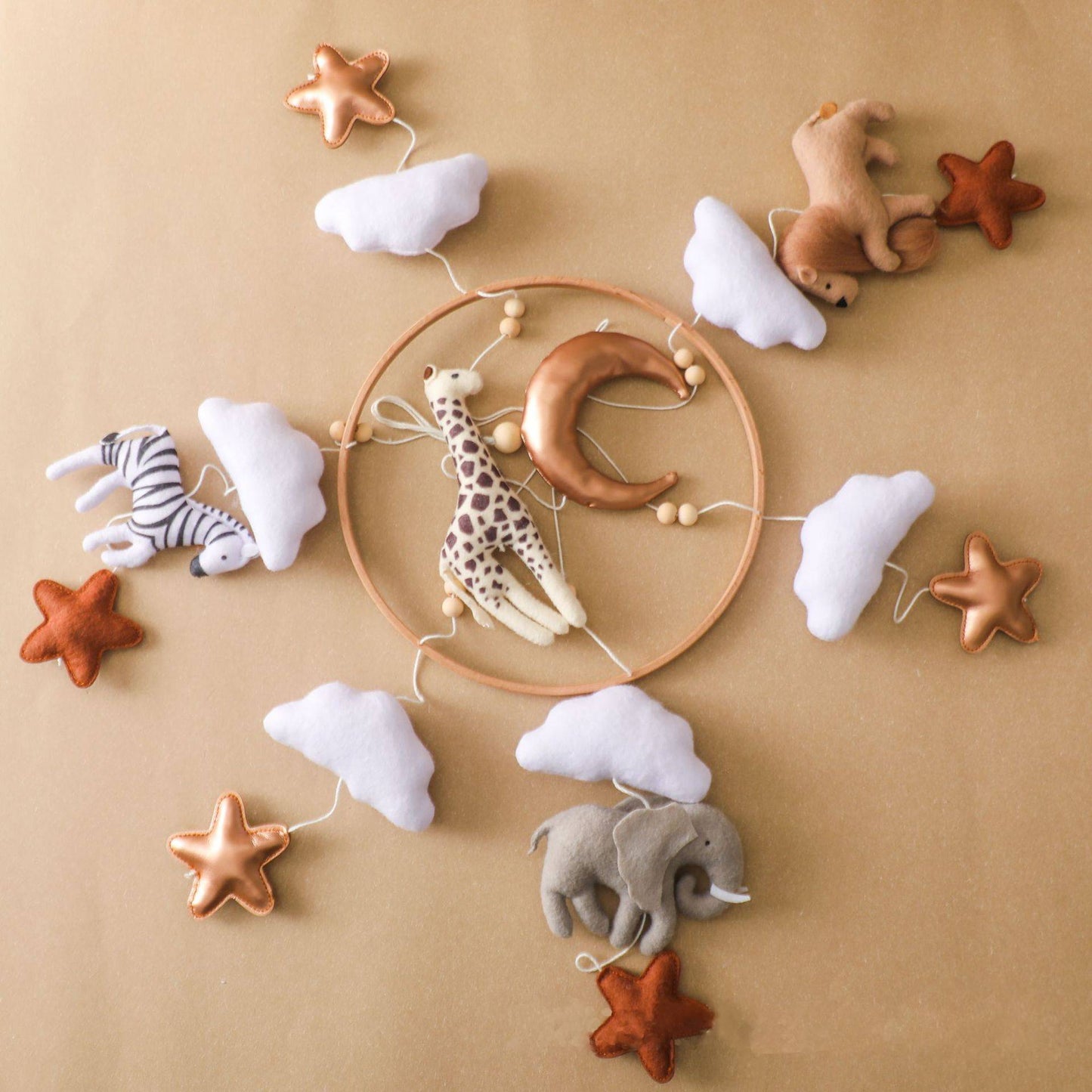 Montessori Baby Mobile aus Filz & Holz – für Babybett und Kinderzimmer