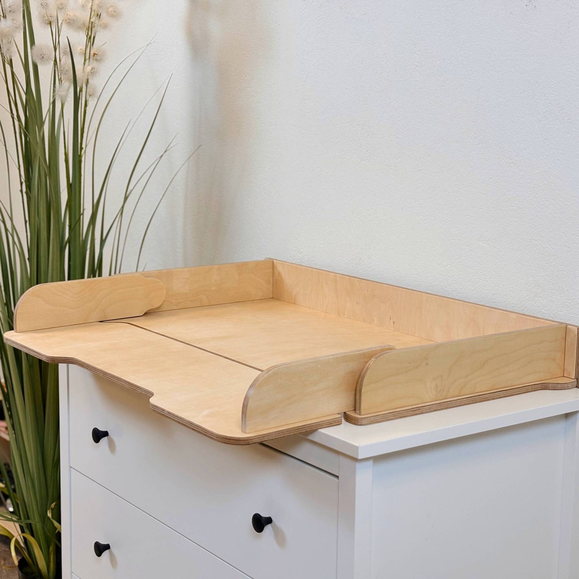Wickelaufsatz für Kommode aus Holz für Baby – platzsparender Wickeltisch Aufsatz