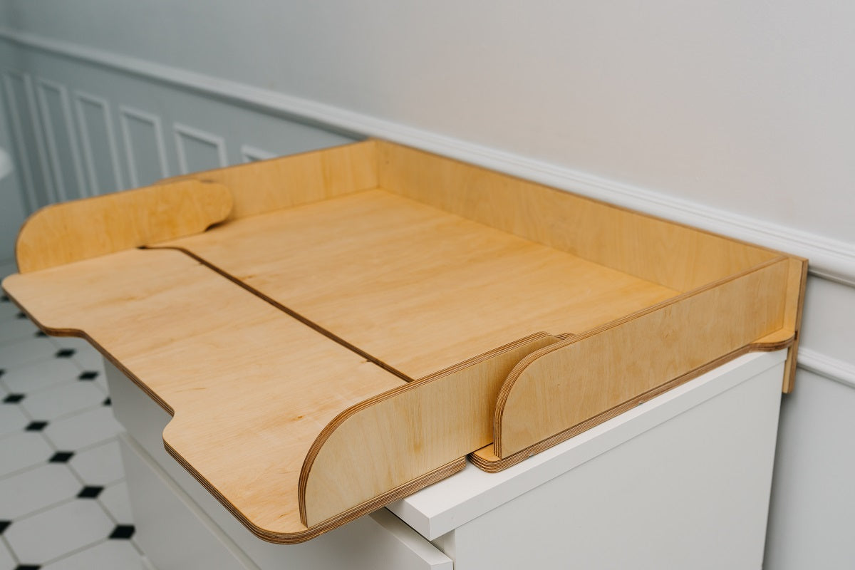 Wickelaufsatz für Kommode aus Holz für Baby – platzsparender Wickeltisch Aufsatz