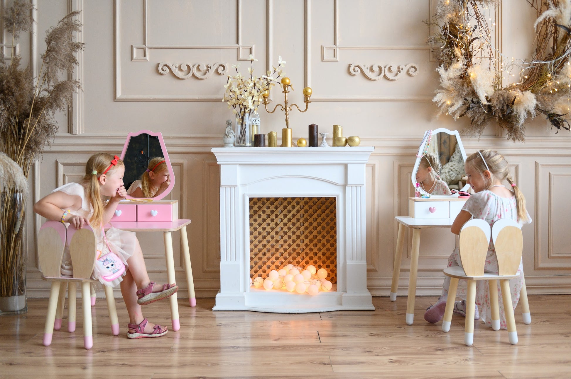 Kinder Schminktisch Set aus Holz mit Spiegel und Stuhl
