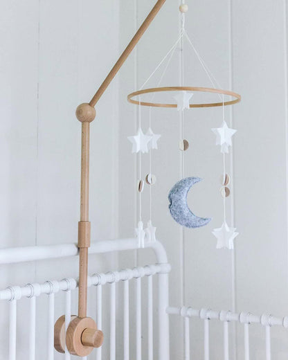 Buchenholz Mobile-Halter fürs Babybett – 2-stufig & 360° drehbar