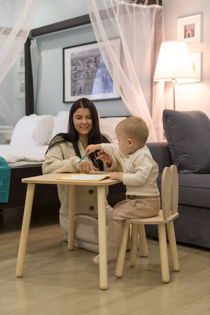 Ensemble table et chaise Montessori pour enfant en bois – Design lapin