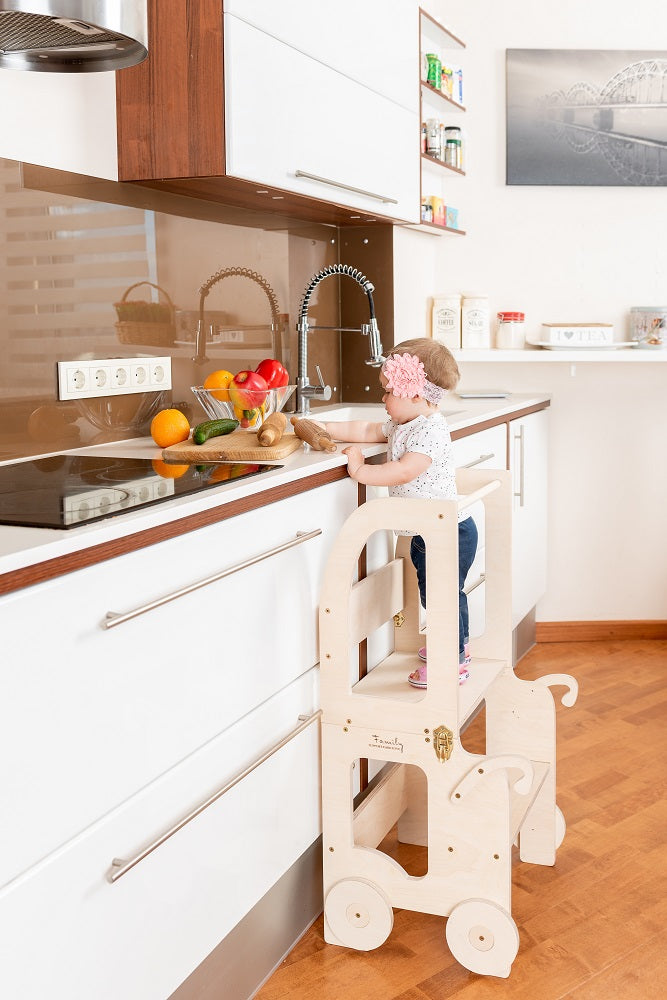 Montessori Lernturm 3-in-1 in Wei? und Naturholz in der K¨¹che