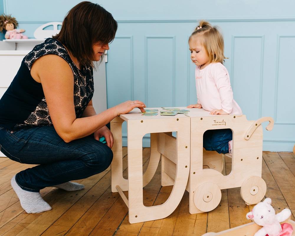 Montessori Lernturm 3-in-1 in Wei? und Naturholz in der K¨¹che