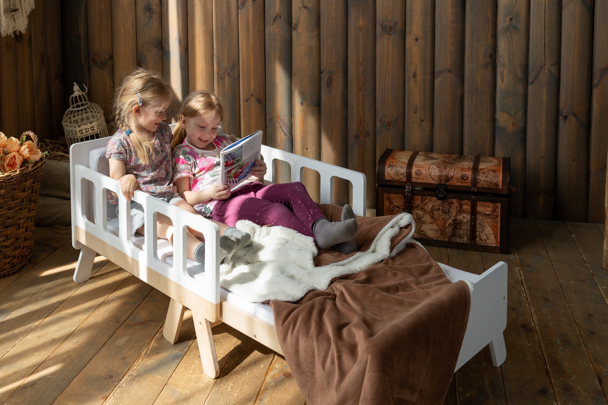 Montessori Kinderbett 2-in-1 mit Matratze – ausziehbar und platzsparend