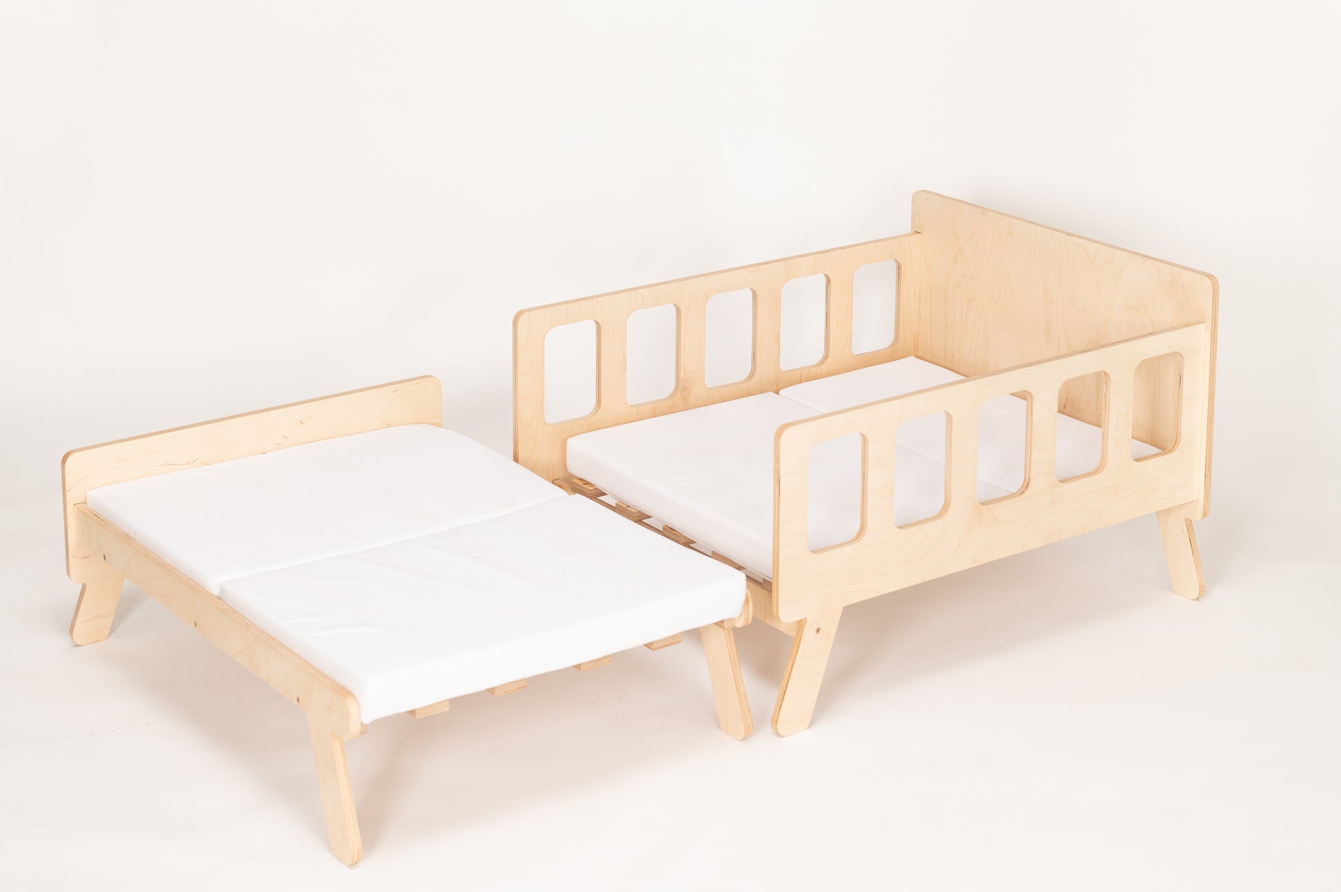 Montessori Kinderbett 2-in-1 mit Matratze – ausziehbar und platzsparend