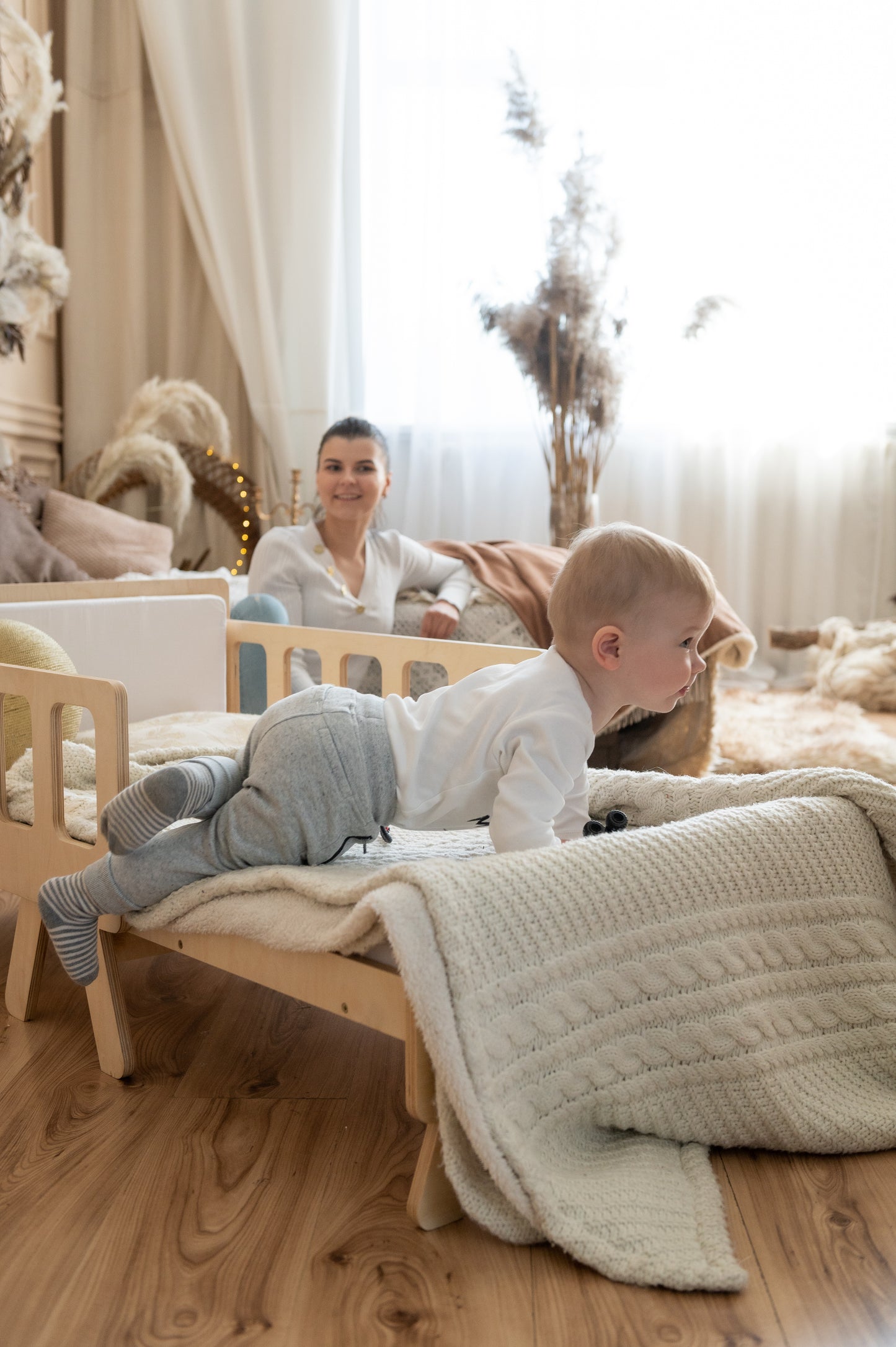 Montessori Kinderbett 2-in-1 mit Matratze – ausziehbar und platzsparend