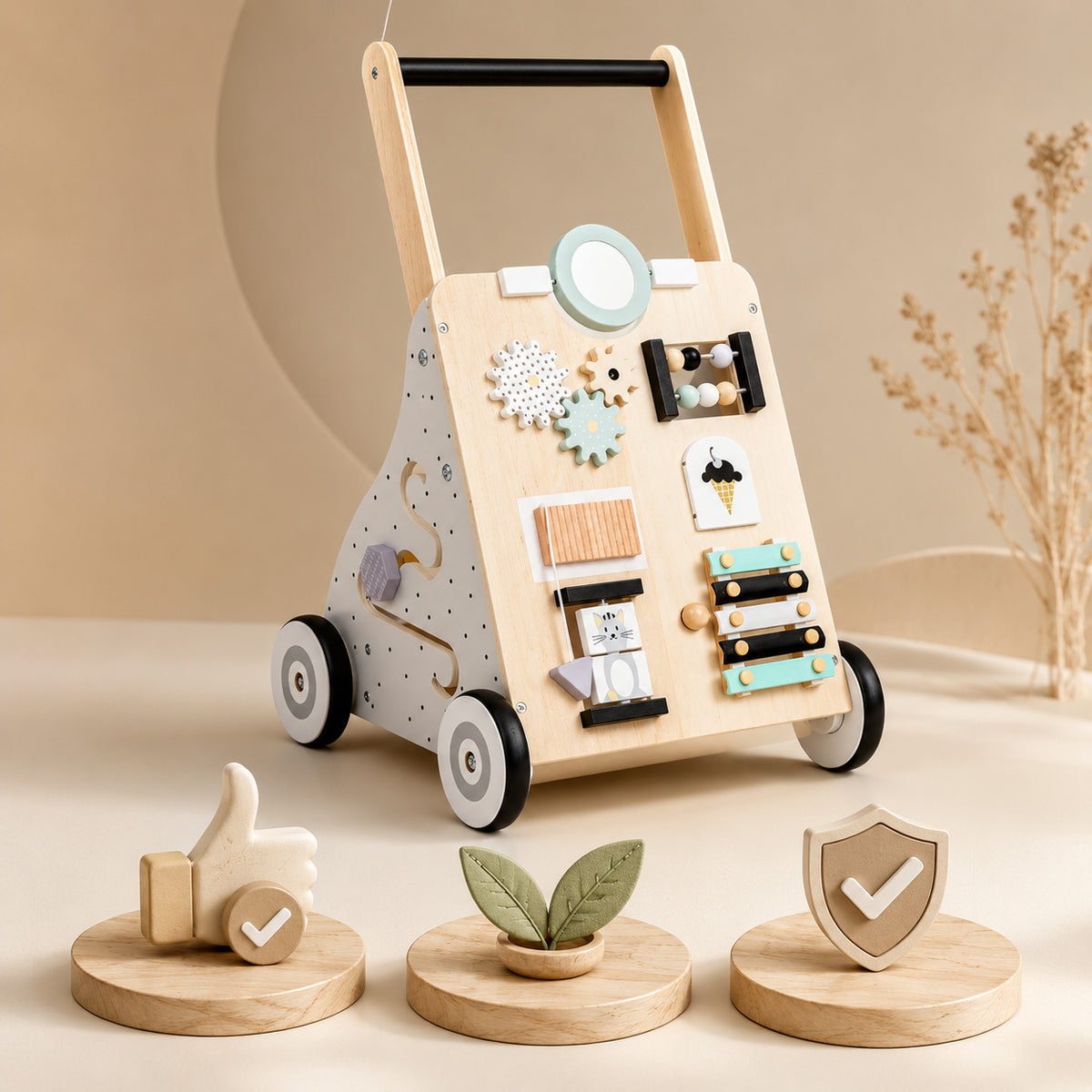 Kleinkind schiebt Montessori Lauflernwagen in einem hellen Kinderzimmer